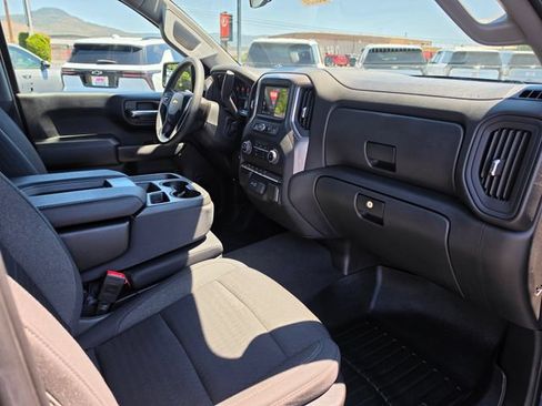 Used 2022 Chevrolet Silverado 1500 Custom AWD/4WD image 18