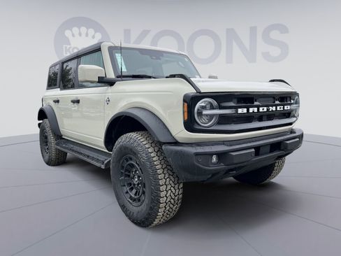 New 2026 Ford Bronco Outer Banks w/ Sasquatch Package image 10