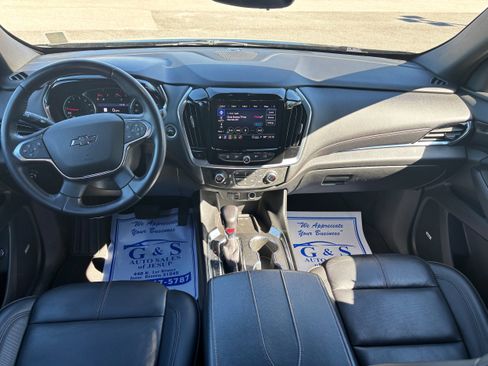 Used 2022 Chevrolet Traverse RS w/ LPO, 'HIT The Road' Package image 14