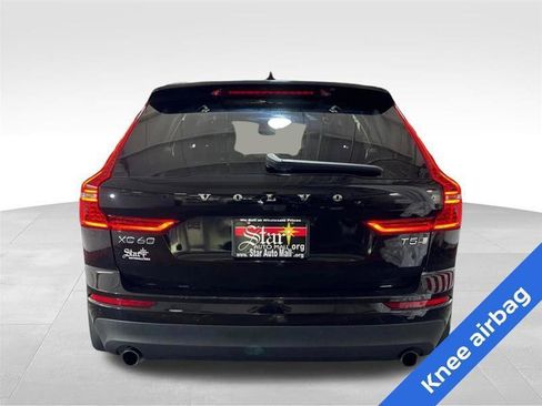 Used 2021 Volvo XC60 T5 Momentum AWD/4WD image 6