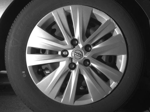 Used 2025 Nissan Sentra S FWD image 15