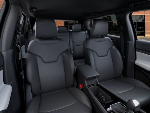 New 2026 Jeep Compass Limited image 16