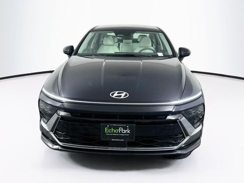 Used 2025 Hyundai Sonata SEL FWD image 2