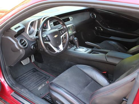 Used 2013 Chevrolet Camaro ZL1 RWD image 7