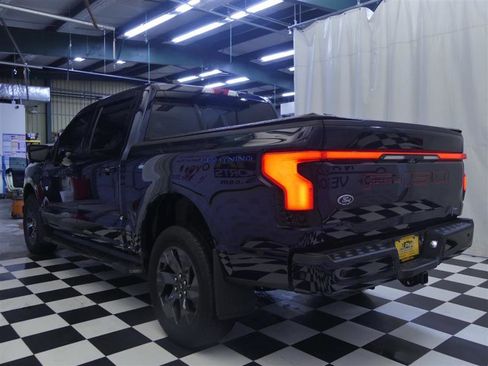 Used 2022 Ford F150 Lightning Lariat AWD/4WD image 5
