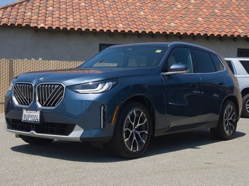 Used 2026 BMW X3 xDrive30i w/ Premium Package AWD/4WD image 3