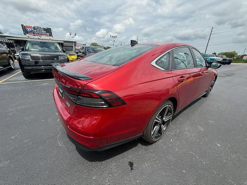 Used 2024 Honda Accord Sport image 3