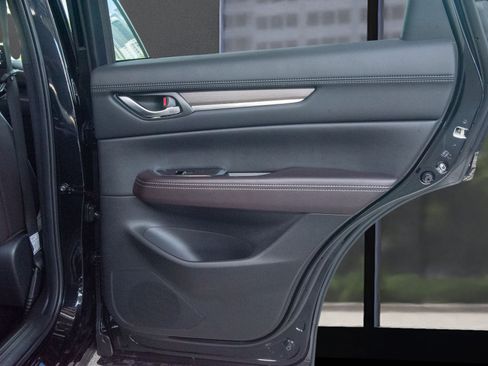 Used 2025 MAZDA CX-5 Signature image 16
