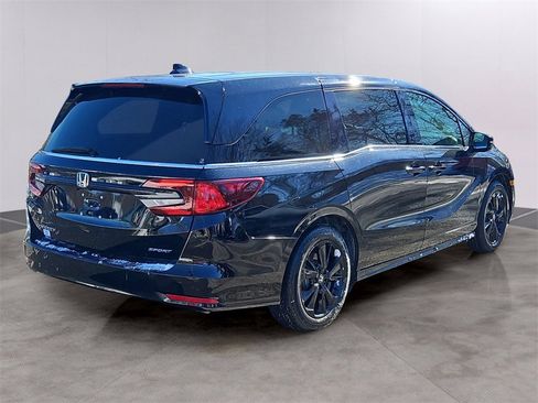 Certified 2024 Honda Odyssey Sport image 4