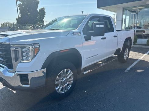 Used 2022 GMC Sierra 2500 Pro w/ Convenience Package AWD/4WD image 3