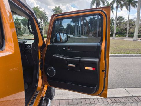 Used 2006 HUMMER H2 w/ Limited Edition H2 image 36