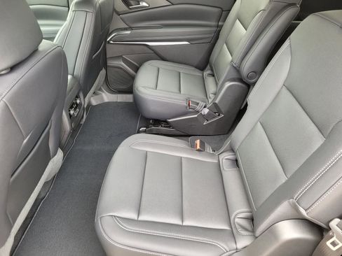 New 2026 Chevrolet Traverse LT w/ Driver Confidence Package FWD image 10