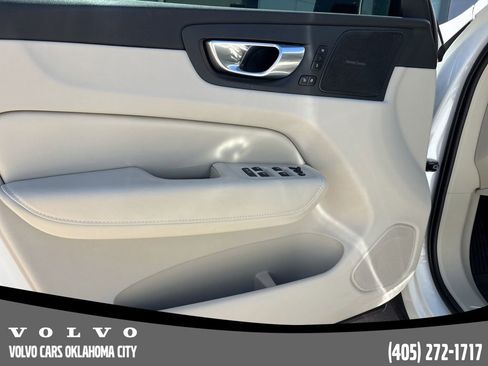 Used 2024 Volvo XC60 B5 Plus w/ Protection Package Premier image 12