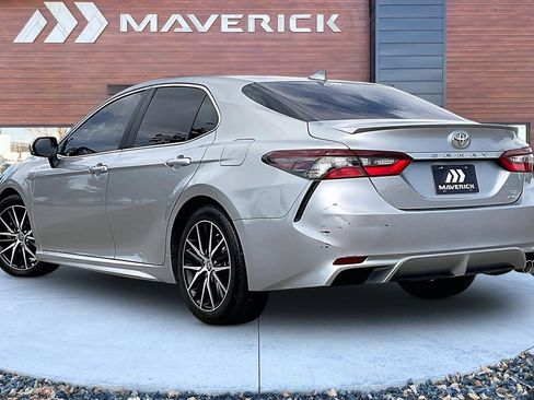Used 2022 Toyota Camry SE w/ Cold Weather Package AWD/4WD image 4