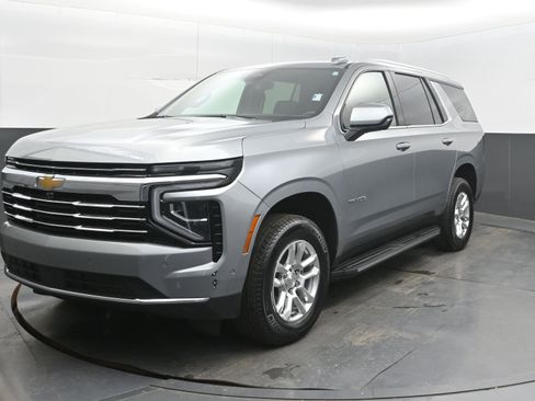 Used 2025 Chevrolet Tahoe LT AWD/4WD image 4