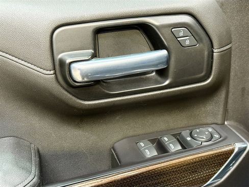 Used 2020 Chevrolet Silverado 1500 LT w/ Convenience Package image 18