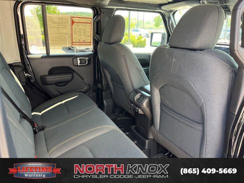 Used 2025 Jeep Wrangler Unlimited Sport S 4xe AWD/4WD image 23