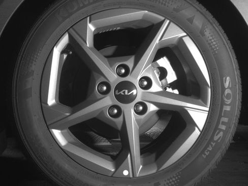 Used 2025 Kia K4 LXS image 14