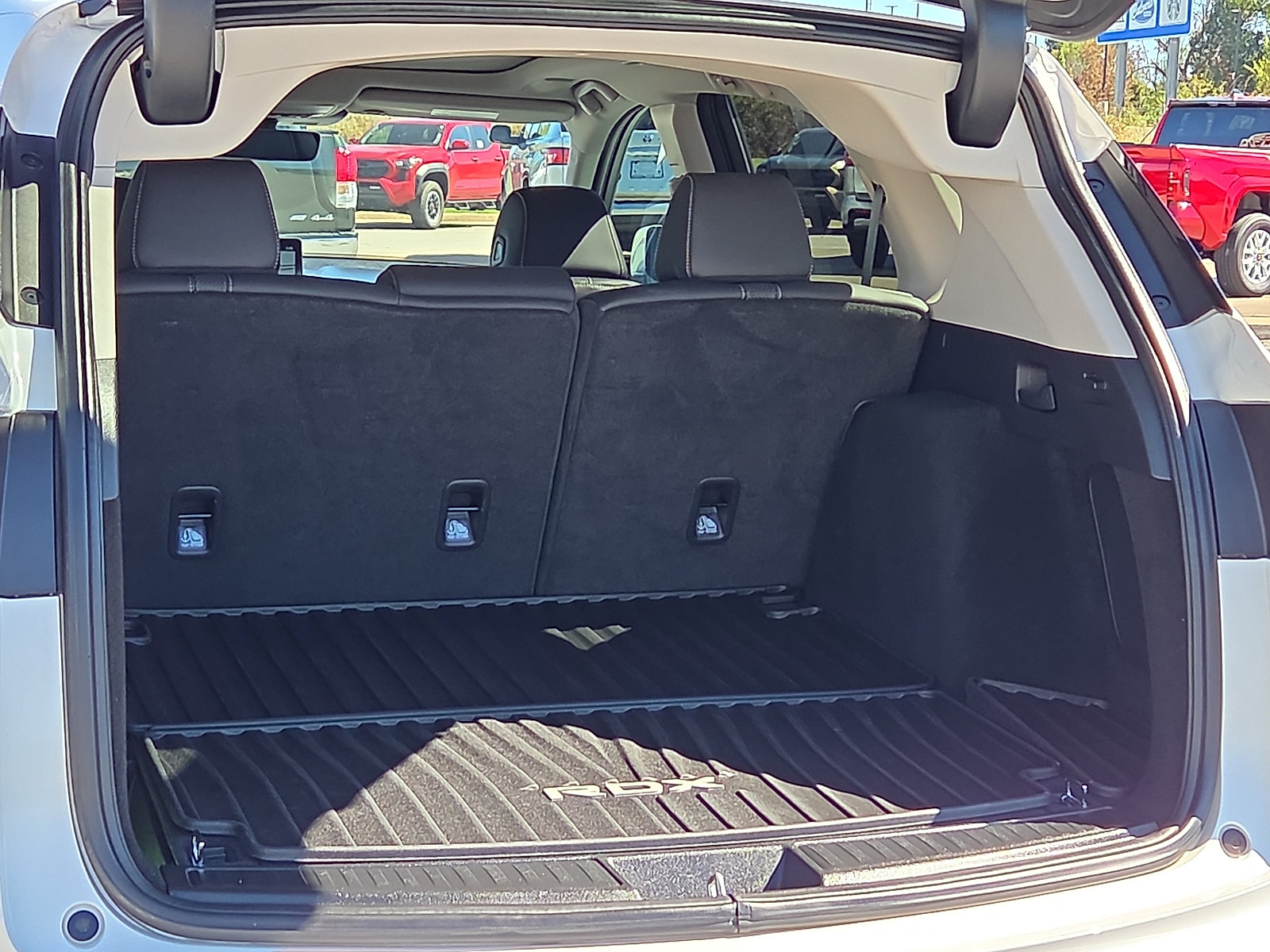 Used 2023 Acura RDX w/ Technology Package AWD/4WD image 9