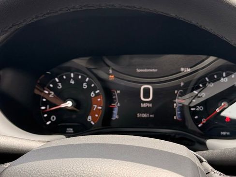 Used 2025 Jeep Compass Limited AWD/4WD image 17