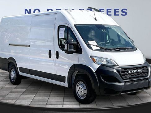 Used 2023 RAM ProMaster 3500 FWD image 3