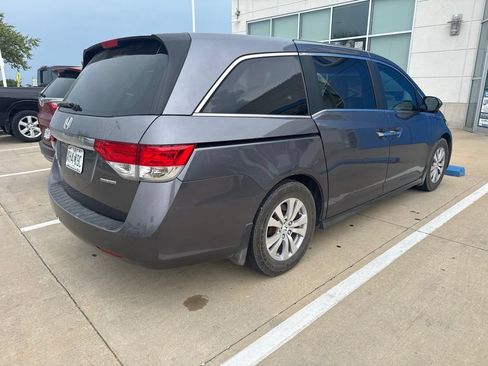 Used 2016 Honda Odyssey SE image 5