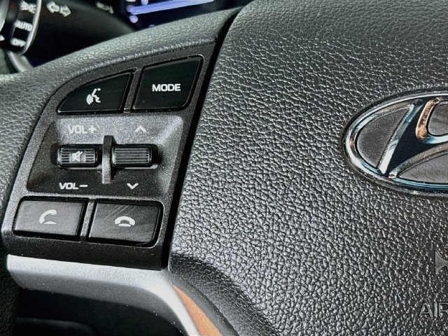 Used 2019 Hyundai Tucson SE w/ Cargo Package AWD/4WD image 11