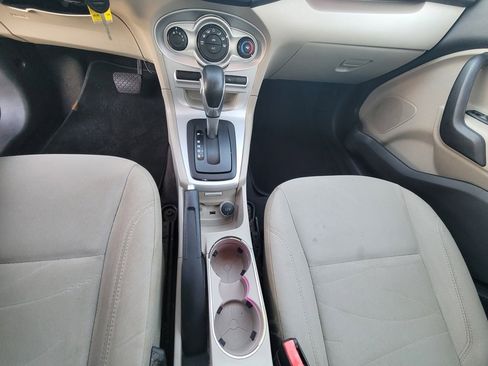 Used 2016 Ford Fiesta SE image 14