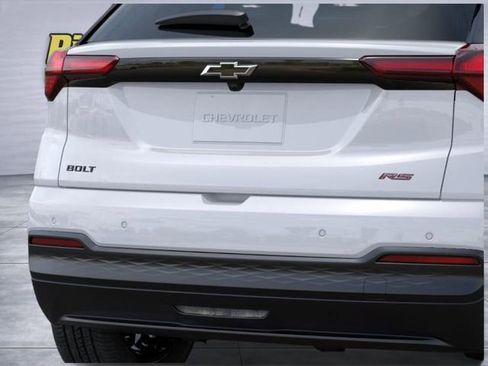 New 2027 Chevrolet Bolt RS w/ Super Cruise Package FWD image 14