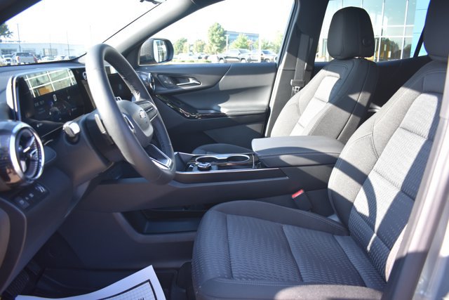 New 2027 Chevrolet Equinox LT w/ Safety and Technology Package FWD image 12