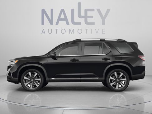 Used 2025 Honda Pilot Touring image 2