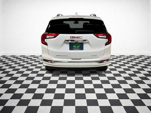 Certified 2024 GMC Terrain Denali w/ Denali Premium Package AWD/4WD image 8