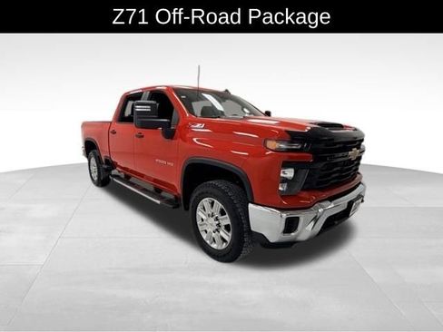 Certified 2025 Chevrolet Silverado 2500 W/T image 8