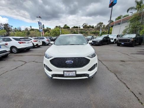 Used 2022 Ford Edge ST-Line AWD/4WD image 3