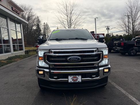 Used 2020 Ford F250 Lariat w/ Chrome Package image 3