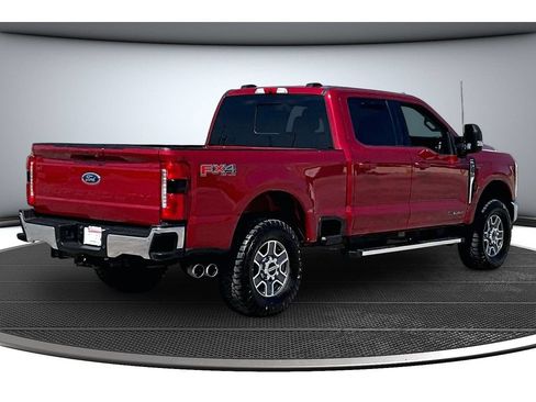 Used 2024 Ford F250 Lariat w/ FX4 Off-Road Package AWD/4WD image 17