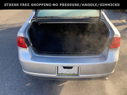 Used 2011 Buick Lucerne CXL image 28