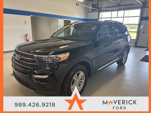 Used 2024 Ford Explorer XLT w/ Equipment Group 202A AWD/4WD image 1