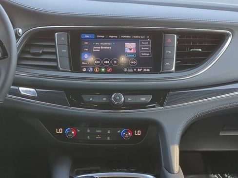 Used 2022 Buick Enclave Essence w/ Experience Buick Package image 18