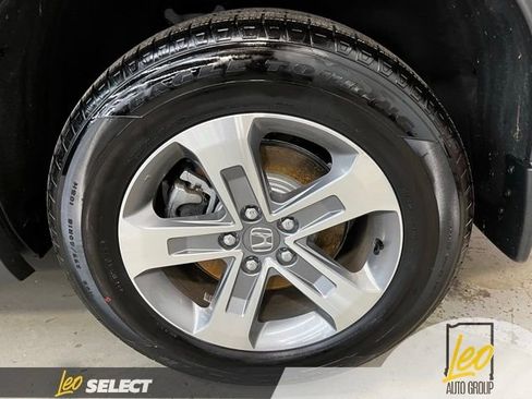 Used 2025 Honda Pilot EX-L image 18