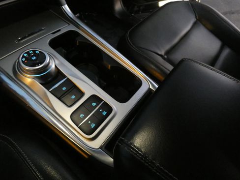 Used 2020 Ford Explorer XLT w/ Equipment Group 202A image 65