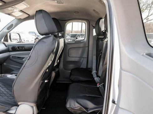 Used 2013 Toyota Tacoma 2WD Access Cab image 36