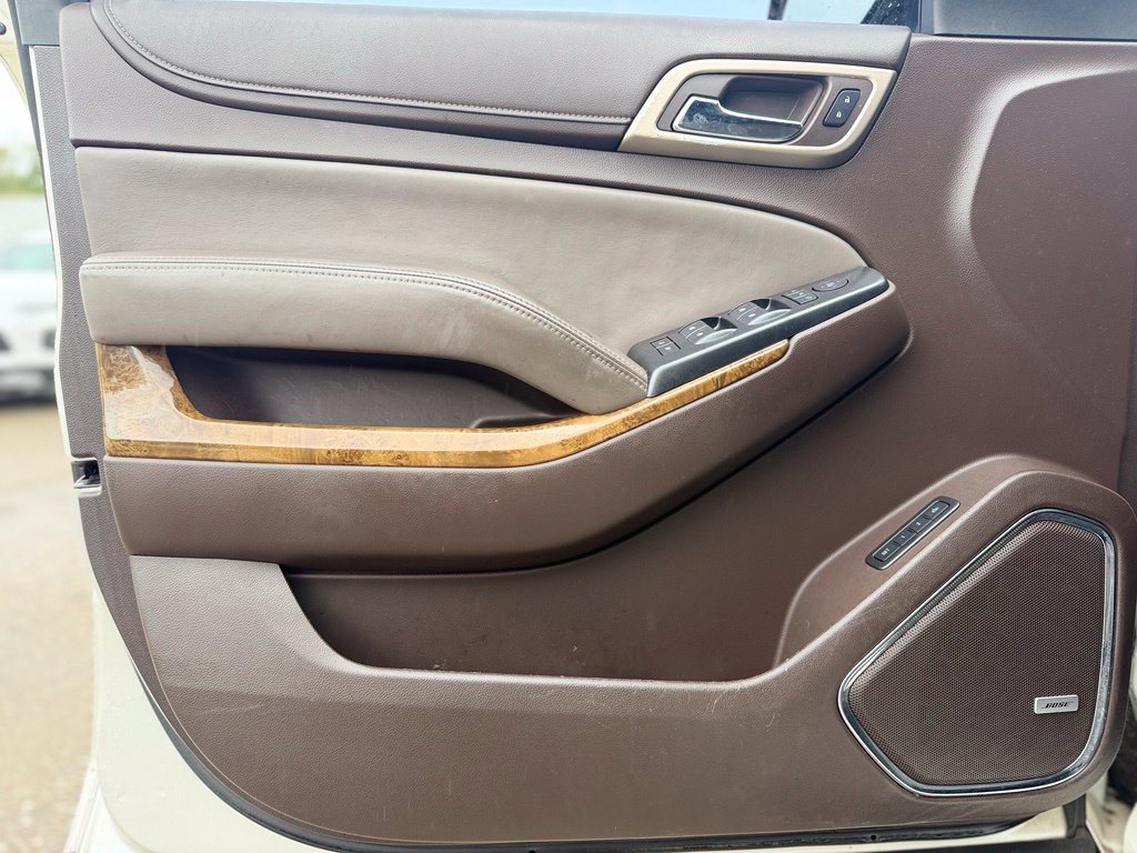 Used 2015 GMC Yukon XL Denali w/ Premium Package RWD image 13