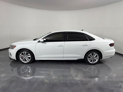 Used 2020 Volkswagen Passat 2.0T SE FWD image 7