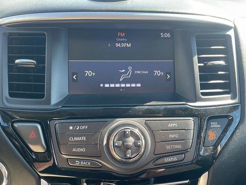 Used 2019 Nissan Pathfinder SV FWD image 58