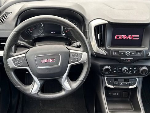 Used 2023 GMC Terrain SLE w/ Driver Convenience Package image 14