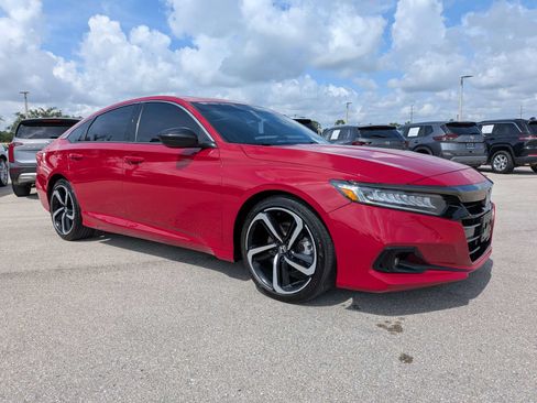 Used 2021 Honda Accord Sport image 2