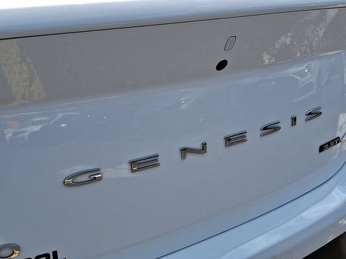 Used 2023 Genesis G70 3.3T AWD/4WD image 31