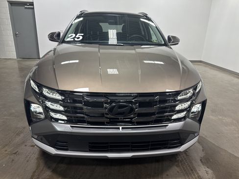 Used 2025 Hyundai Tucson Limited image 7