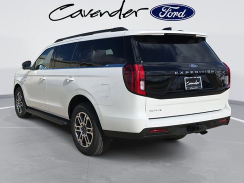 New 2025 Ford Expedition Active image 8